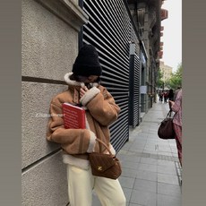 양모리버시블하프코트