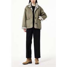 스튜디오 톰보이 리버시블 하이넥 무스탕(9174461982).CNN