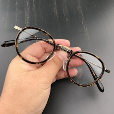 안네발렌틴코받침