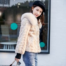 90c11991de7d7aa7fc9c79f7e7538a7d30210681d44d75a5c2c8858a3af5.jpg