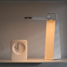 프리즘 LED 거울 스탠드 충전식 그림자방지 USB충전, 단일색상