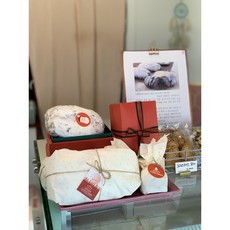 우리밀 슈톨렌 stollen (대 500g 이상) / 슈톨렌배송 슈톨렌맛집 크리스마스택배 크리스마스선물 크리스마스음식, 중(선물포장), 350g, 1개