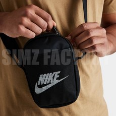 나이키메신저백