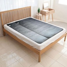 5d1de267cc8199215948906bb3c842db30c762504275565cb5392f686246.jpg