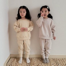 히얼아이엠스콘니트