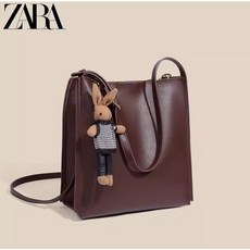 ZARA 자라버킷백 락플랩 자라 시티백 백팩 버킷백 - 자라샌드데저트