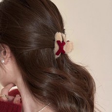 미니 퍼 레드 리본 헤어 집게 핀 반묶음 반머리 옆머리 악세사리 셀프 촬영 연말 홈파티 파티룩 우정 시밀러 데일리 캠퍼스 룩