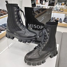 미소페여성워커