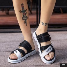 가바바 남자 신발 밑창에 예술이 뿜어저 나오는 여름 샌들 G49760