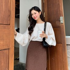 베니토 베니토 모렌트 라운드 블라우스