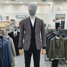 cc5213d0dc475aa3f60b7a09c7e87342d33653d295468574c8335ff0fec7.jpg