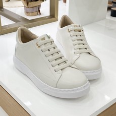 탠디스니커즈