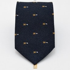 닥스큐빅넥타이