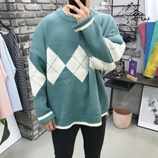 용된다 남자 가을 아가일 오버핏 니트