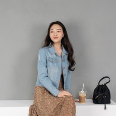 81d19e29af90291a71159a8fba9721cbd53bef0aabb4226dfb3e2425cabc.jpg