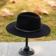 8796e5d74ffcaa44844e2ec321a76d59dfc4dad8cd7b1509f9ed2ad16a28.jpg