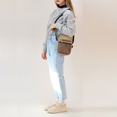a3c9ee22d8990100040a52c8f533a9961de66816d79171c052b2a2ee9a32.jpg