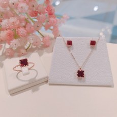 로제도르가넷귀걸이