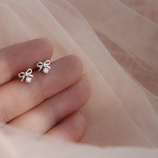 백금다이아귀걸이
