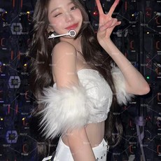 여자아이돌의상 TOP01