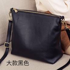 캐쥬얼 쁘띠가방 트렌드 순 스윗 리얼가죽 숄더백패션 반달백
