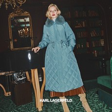 칼라거펠트 FW 시그니처 퀼팅 구스코트