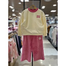 코코리따 **2023겨울신상**따뜻하고부드러운** 밍크코듀 상하세트 ** 부츠컷 바지도 너무 예쁘고 귀여워요!!
