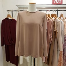 아이잗바바 뒷주름포인트블라우스