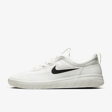 나이키써밋화이트