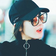 598971bd2eda66de9af87e5e7570dfea6a4ace0647bc49ab14d4aa5d5e20.jpg