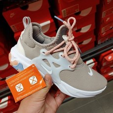 0724f156bf6185078a237e5ab1bf0bab225b7187437fc5420eb14aea99b2.jpg