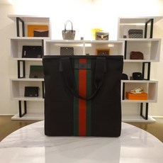 구찌엠보스러버토트백