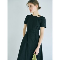 [에트몽] Neck Cut-Out Shirring Dress Black