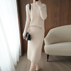 b92a6df566f83c6ad10c905538ba813ba25fdac547c676451b42b6e7d7df.jpg