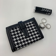 5ba26146e2a3d6d10dcb2dcf65f1f79515034f1770707fe9d46389e656e6.jpg