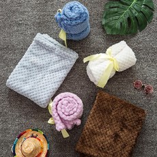 강아지산소방 길고양이겨울집 길냥이겨울집 길고양이집 실외고양이집 담요 사계절 범용 개 수면 매트는 이중 목적 바닥 매트 개집 조산 애완 동물 용품을 덮고 잠을 수 있습니다