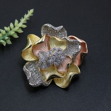 입생로랑브로치