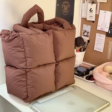 민티즈 빅사이즈 패딩백 퀼팅 버킷백 보부상가방