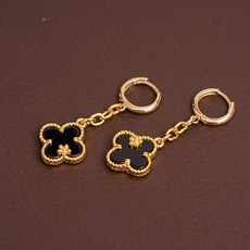 45ec3281f617a0fad2749d5b20935c7607998ba8ab66a0f4252d81c1a41f.jpg