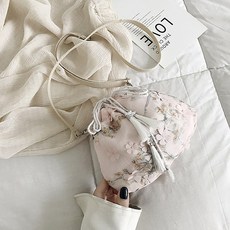 4c66f9fe509f362cc5c144a62ac0ac6c0a71173eaa997ba54ea4d1ef8d70.jpg