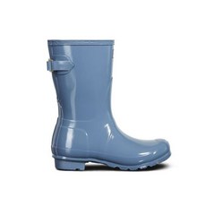 헌터백어드저스터블