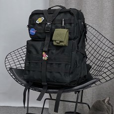 b580c3920e9458aed2da3360b85a3b9a6c572999b027d3f2c73be2736632.jpg