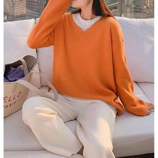  어반레이디 오데르 여성 브이넥 여리핏 데일리룩 니트  상품 이미지