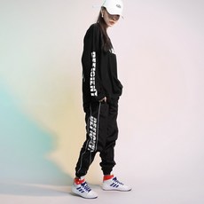 d34d4b764ea44eea78cf420de44b631e4d41c3ce1d8cf875611749f92063.jpg