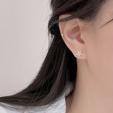 뤼미에르귀걸이