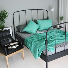 36db2d7fc1d89e9946bec49cb442138ef0d8b29917a6977f4cf87d5ea635.jpg