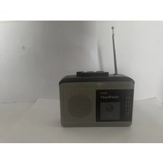 35mm 오디오 출력을 갖춘 좋아하는 라디오 프로그램테이프 플레이어를 듣기위한 AMFM 라디오가있는 휴대용 워크맨 카세트 플레이어