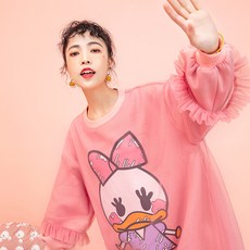 해외 만화 프린트 메쉬 스티치 코디
