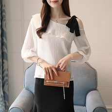 4c18bb60c692d5a844aa3968281673ae08c5f924cb8eb65c719aab66f721.jpg