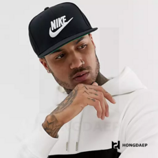 나이키퓨추라스냅백